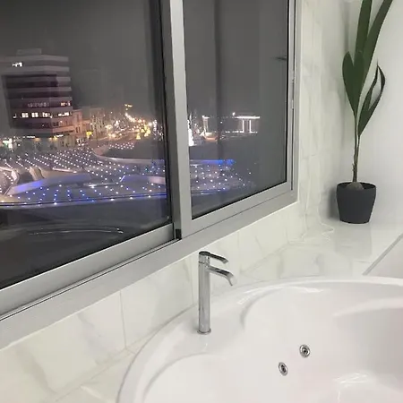 Purple Orange Luxury Suites *